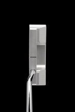 Load image into Gallery viewer, Bell V-450 Half-Offset Toe Balance Midsize Blade Golf Putter - "Right Hand"